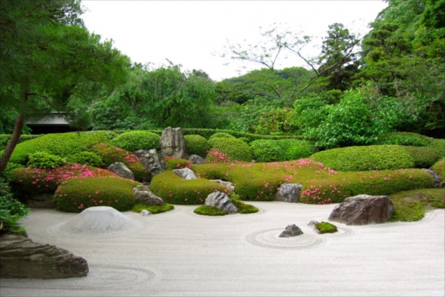 日本の歴史を感じることができる庭園